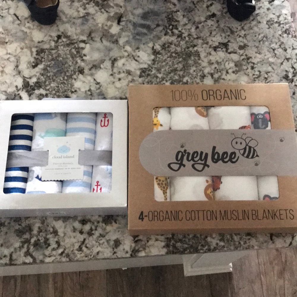 8 Brand New Cotton Muslim Swaddles/Blankets